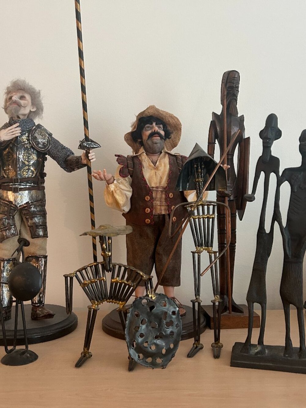 Set of Don Quixote figures, including 2 highly detailed artisan-made figures